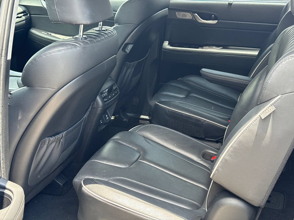 Used 2023 Hyundai Palisade Limited FWD image 24
