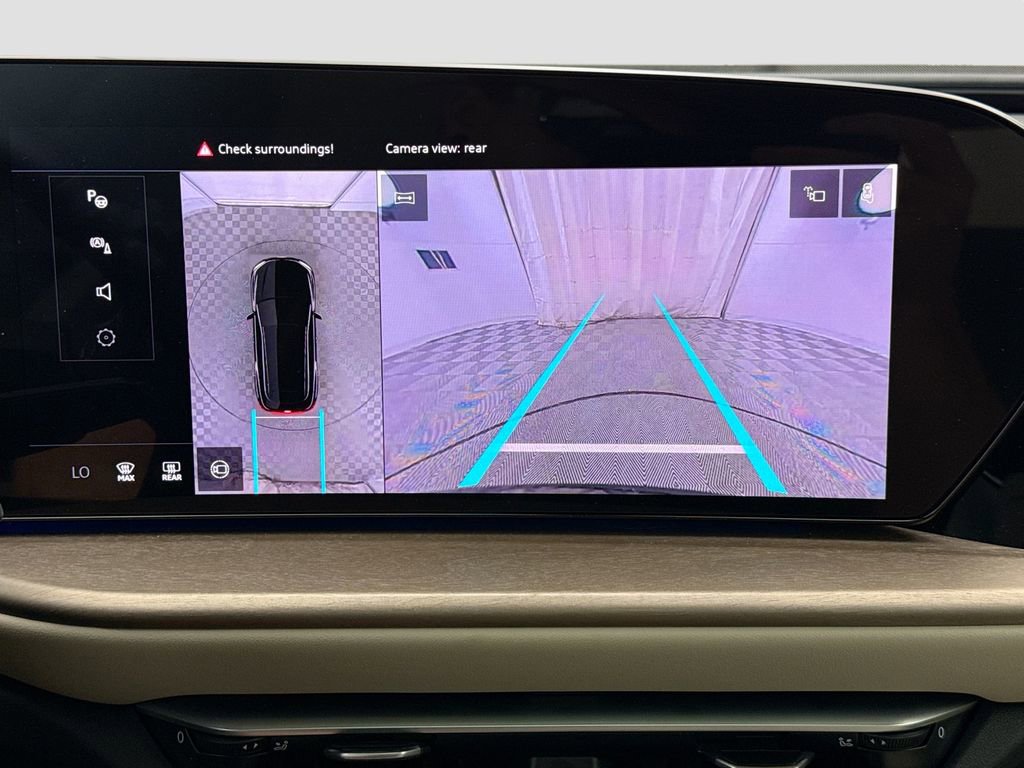 Used 2025 Audi Q5 Premium Plus w/ Premium Plus image 16