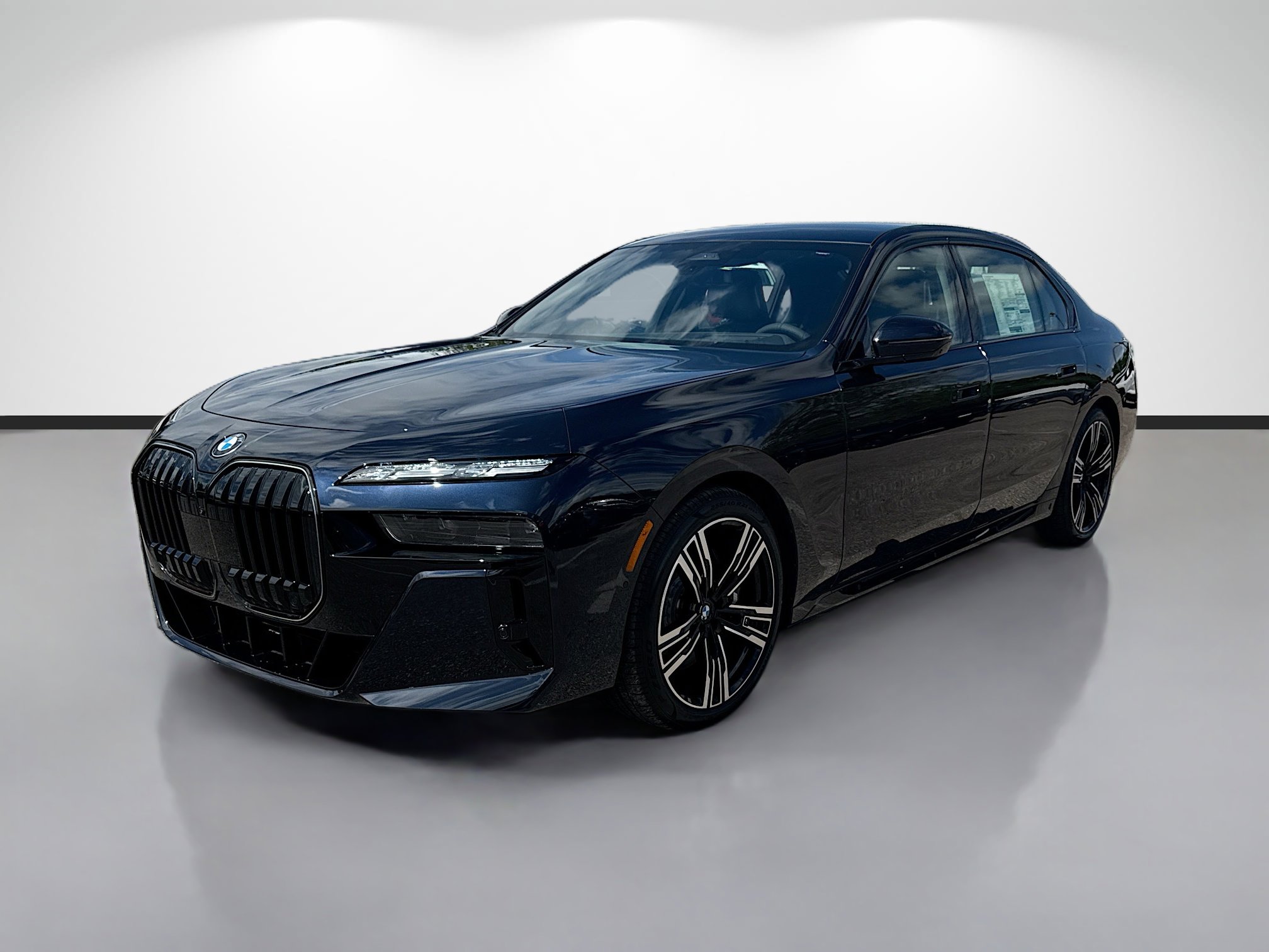 New 2026 BMW 760i xDrive w/ Executive Package image 7