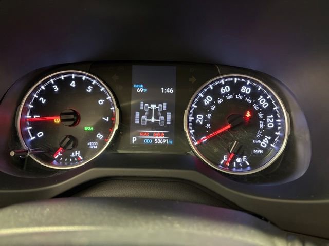 Used 2020 Toyota RAV4 XLE w/ Convenience Package AWD/4WD image 25