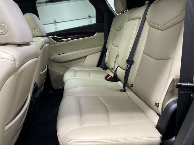 Certified 2019 Cadillac XT5 Premium Luxury FWD image 26