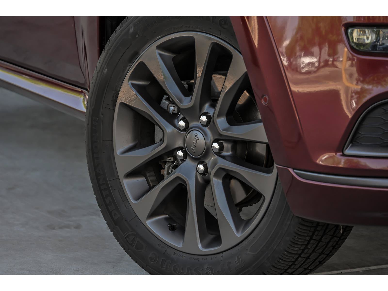 Used 2018 Jeep Grand Cherokee High Altitude AWD/4WD image 3