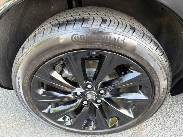 Used 2025 Buick Envista Sport Touring w/ Convenience I Package FWD image 17