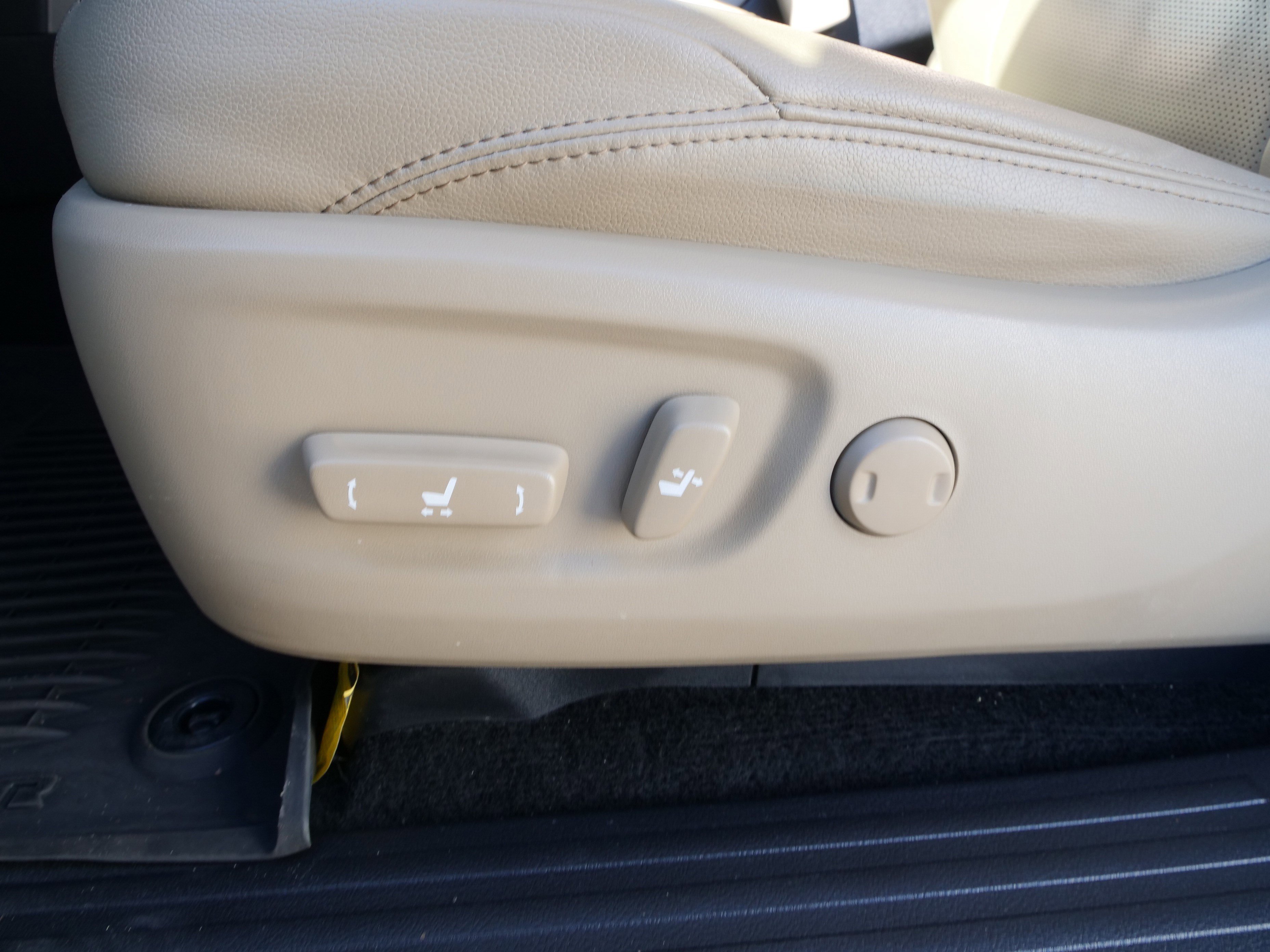 Used 2022 Toyota 4Runner Limited image 17