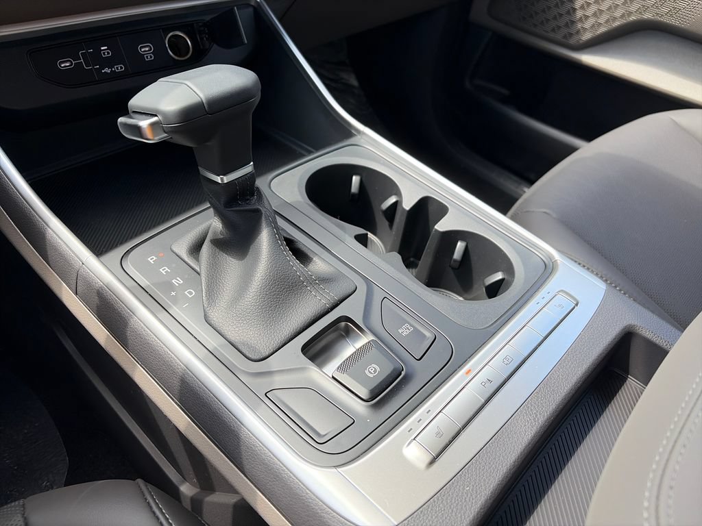 New 2027 Kia Carnival FWD image 23