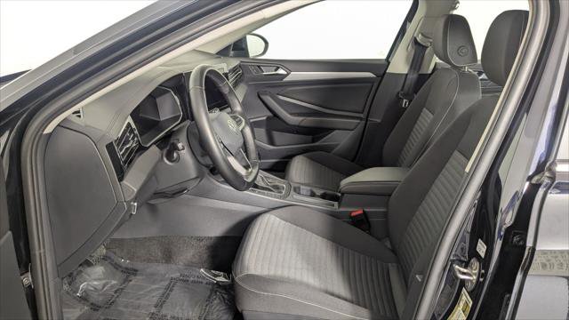 Used 2025 Volkswagen Jetta S image 13