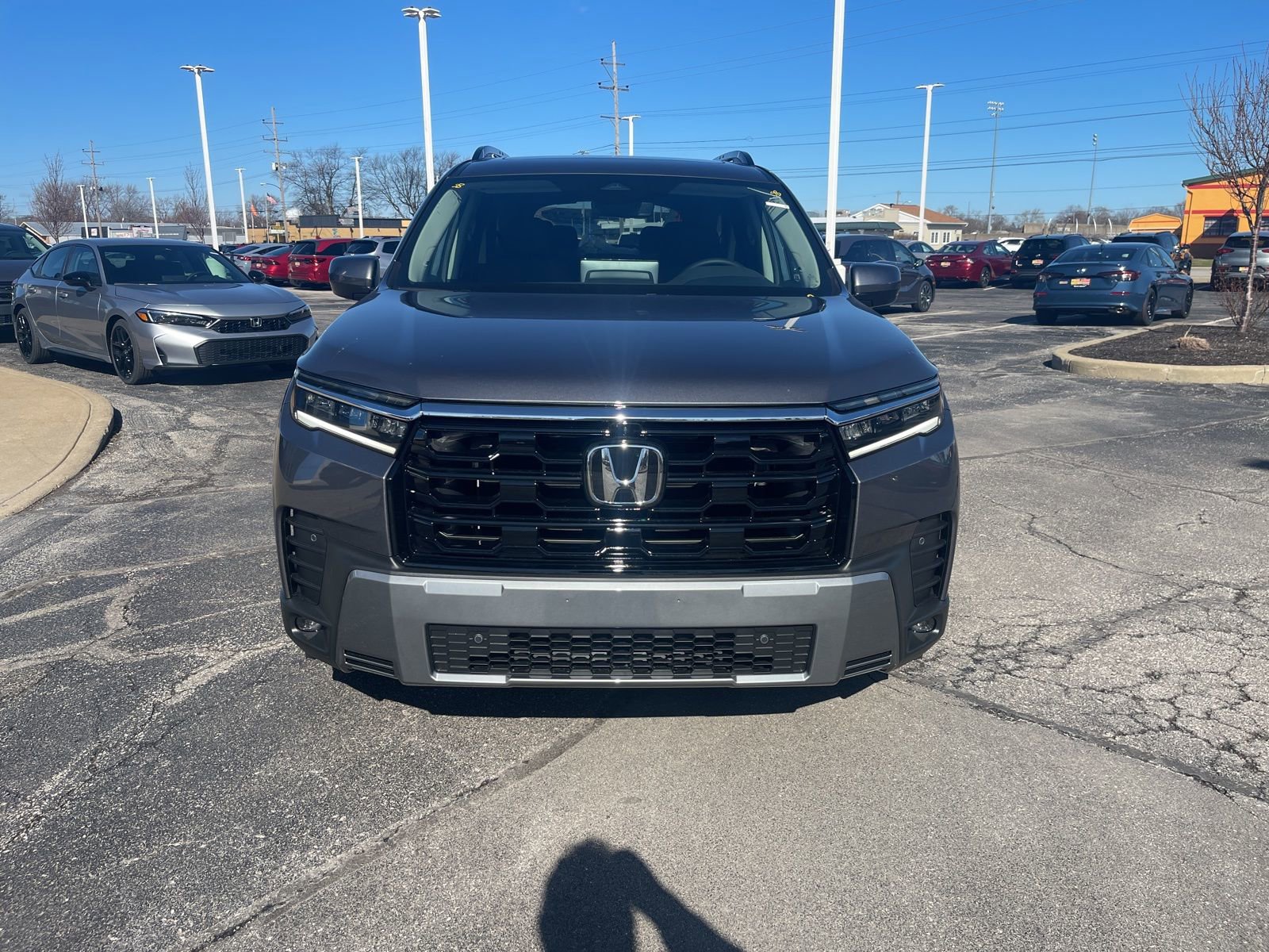 New 2026 Honda Pilot Touring image 3