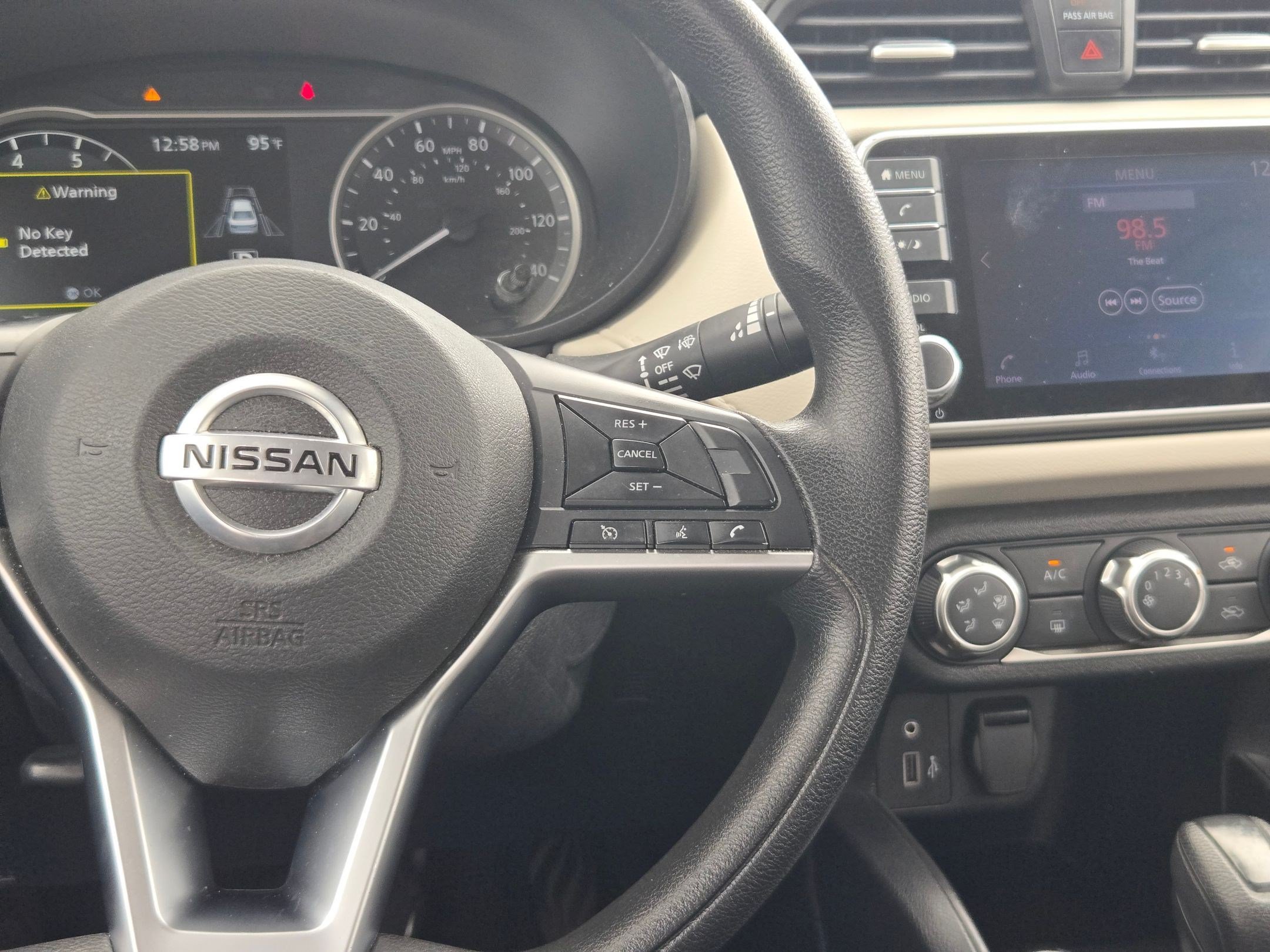 Used 2022 Nissan Versa SV FWD image 21