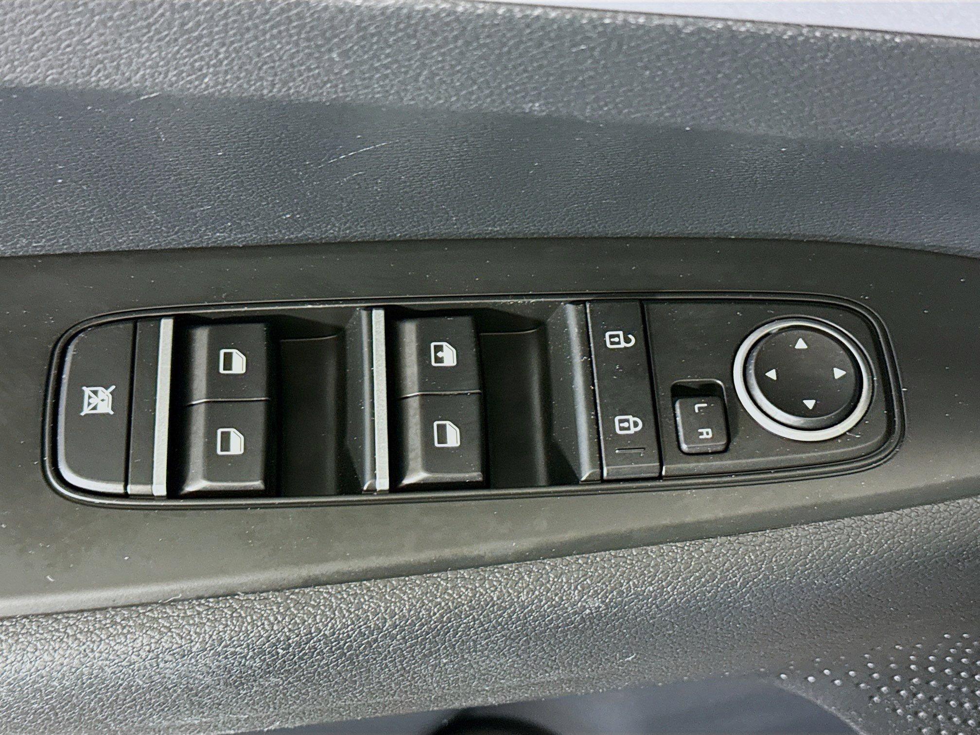 Used 2024 Kia Forte LX image 23