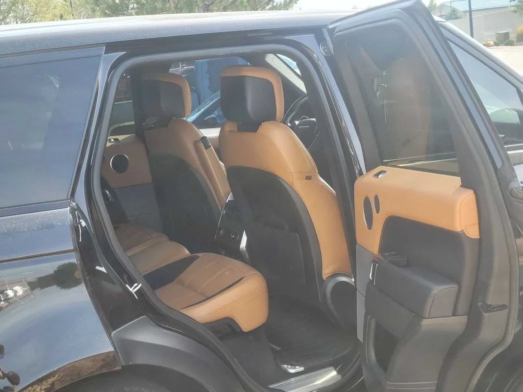 Used 2018 Land Rover Range Rover Sport Supercharged AWD/4WD image 34