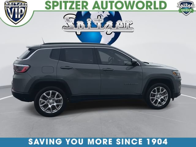 Used 2023 Jeep Compass Latitude w/ Sun and Sound Group AWD/4WD image 10