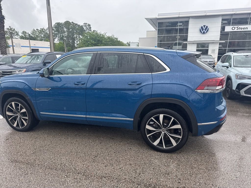 Certified 2025 Volkswagen Atlas Cross Sport SEL Premium R-Line image 11