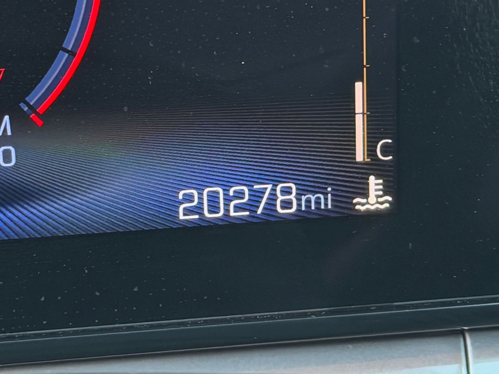 Used 2025 Chevrolet Trax LT image 38