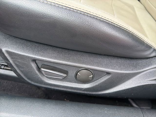 Used 2020 Ford Mustang Premium RWD image 25