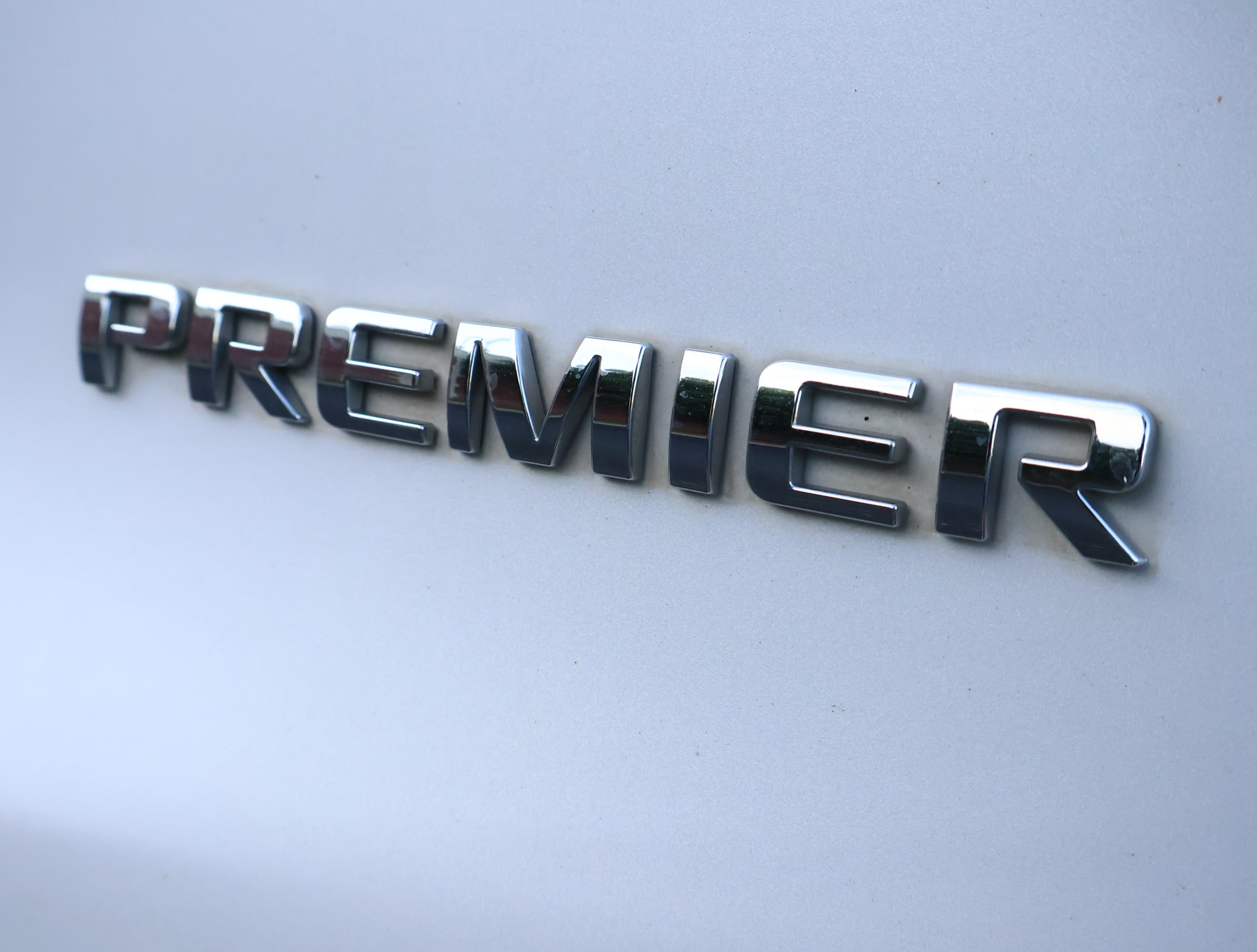 Used 2020 Chevrolet Blazer Premier w/ Driver Confidence II Package FWD image 29