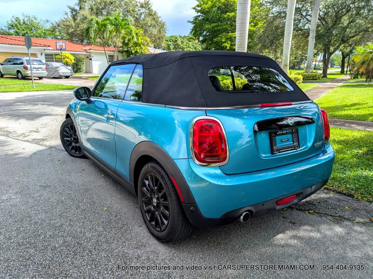 Used 2020 MINI Cooper Convertible image 26