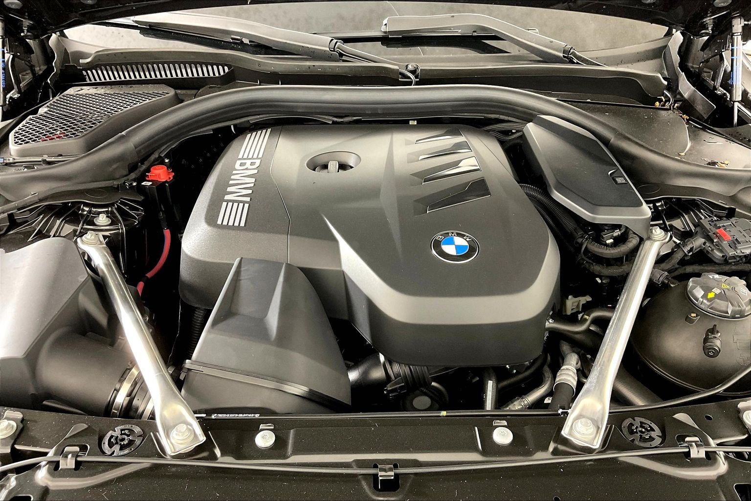 New 2026 BMW 530i xDrive AWD/4WD image 14
