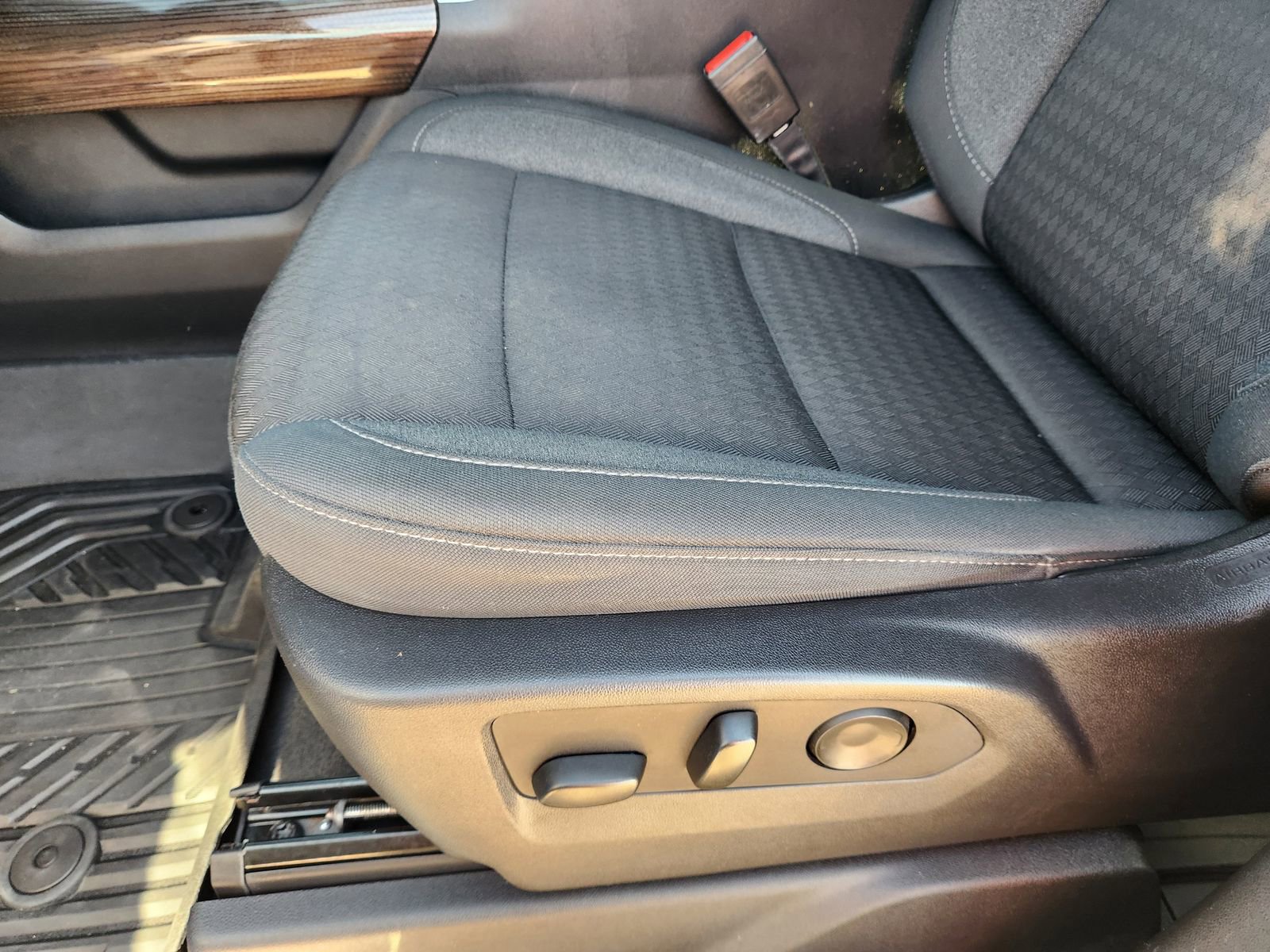 Used 2022 Chevrolet Silverado 1500 LT Trail Boss w/ Protection Package image 25