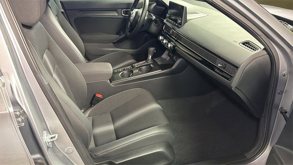 Used 2024 Honda Civic Sport image 9
