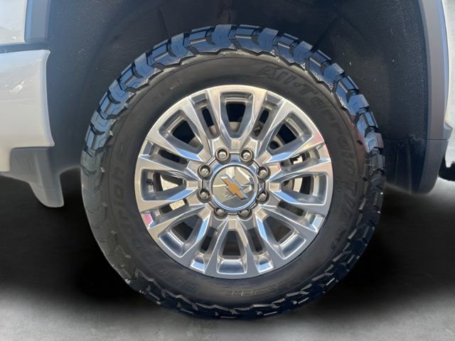 Used 2023 Chevrolet Silverado 2500 High Country AWD/4WD image 12