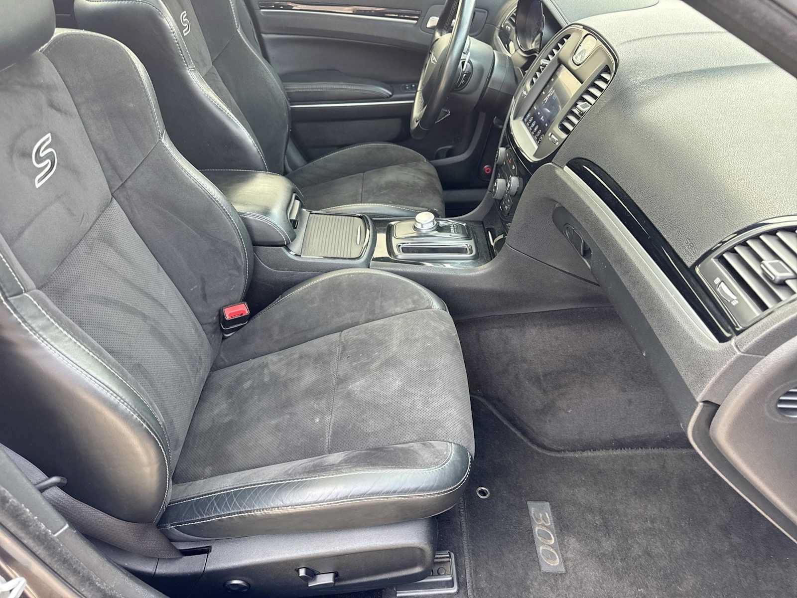 Used 2017 Chrysler 300 S w/ S Model Appearance Package AWD/4WD image 21
