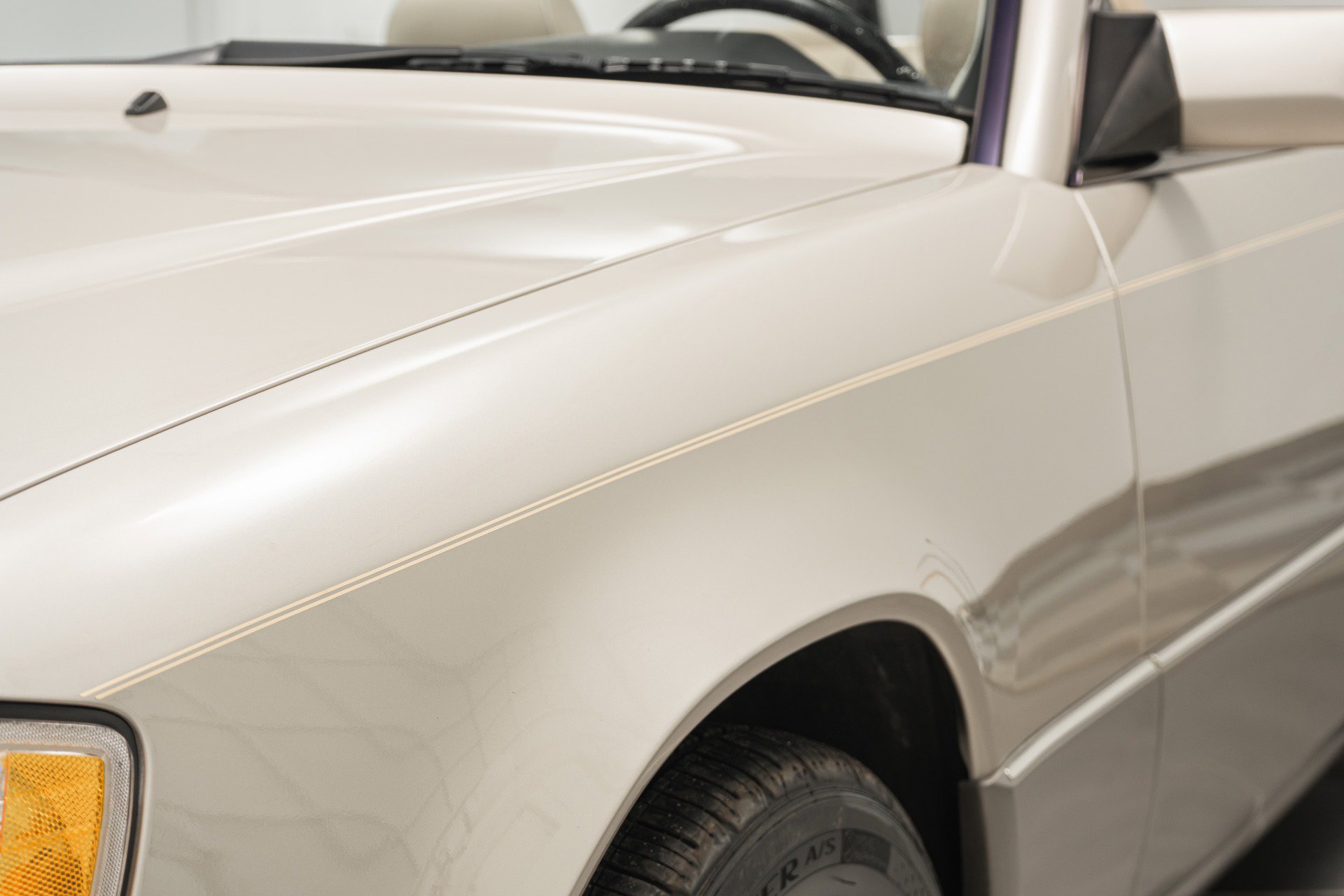 Used 1995 Mercedes-Benz E 320 Convertible image 43