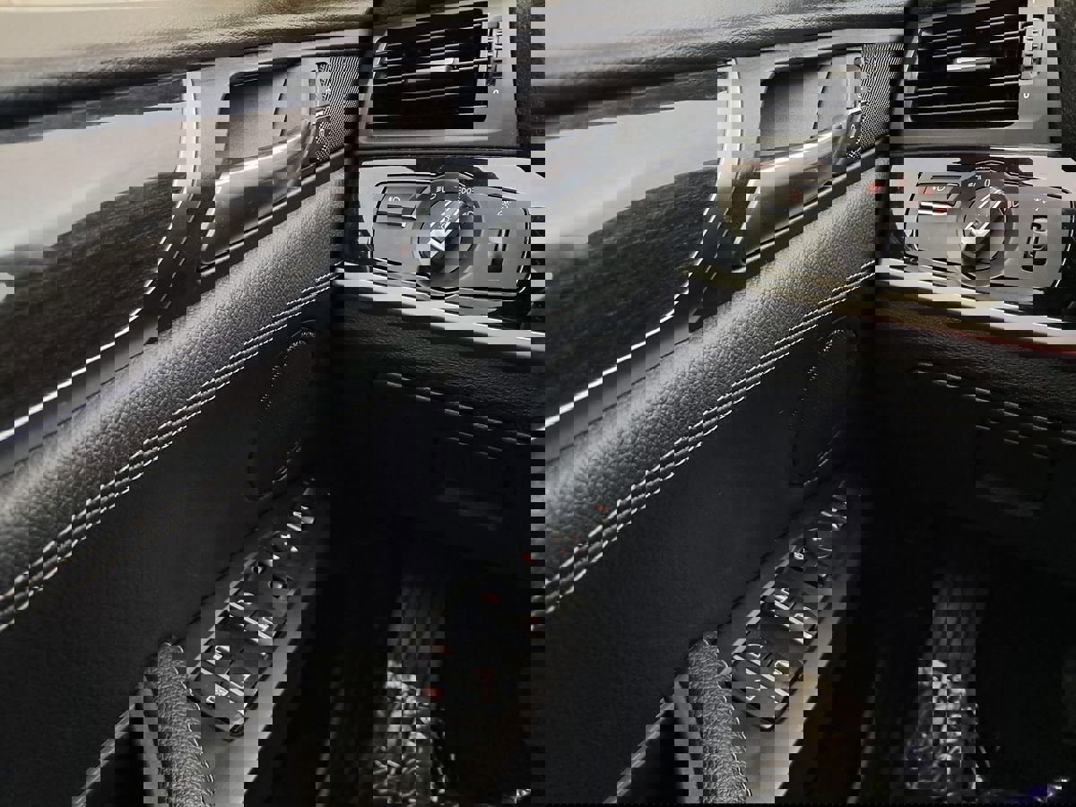 Used 2018 BMW X4 xDrive28i image 13