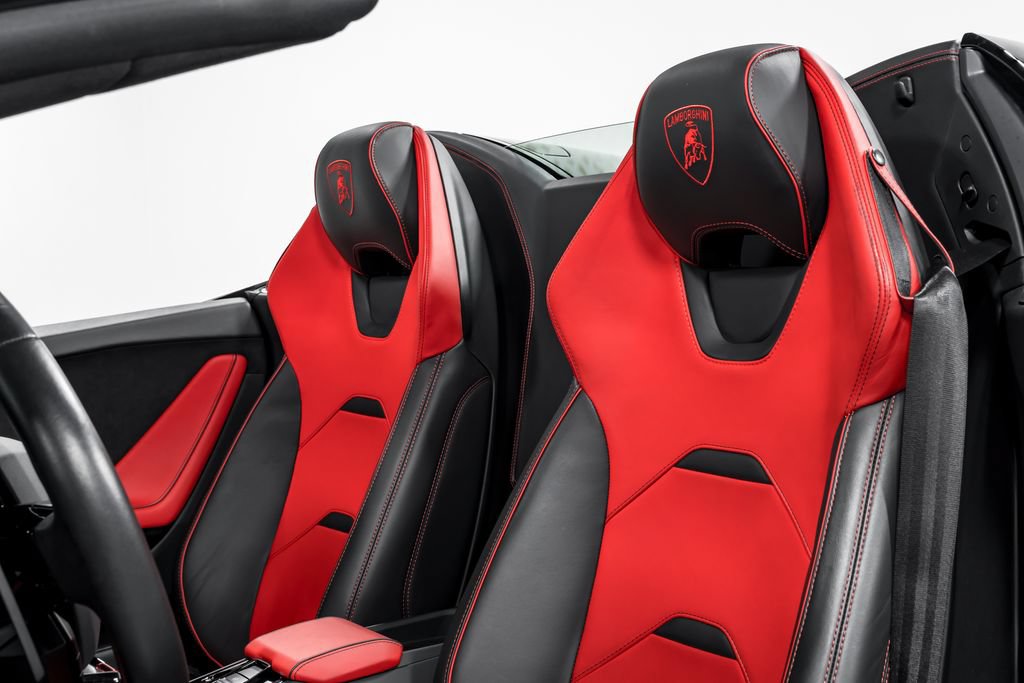 Used 2023 Lamborghini Huracan EVO RWD image 19