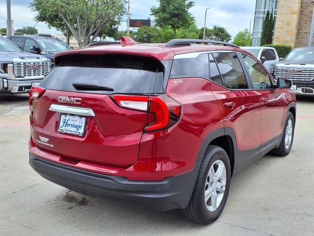 Used 2023 GMC Terrain SLE w/ Driver Convenience Package FWD image 3