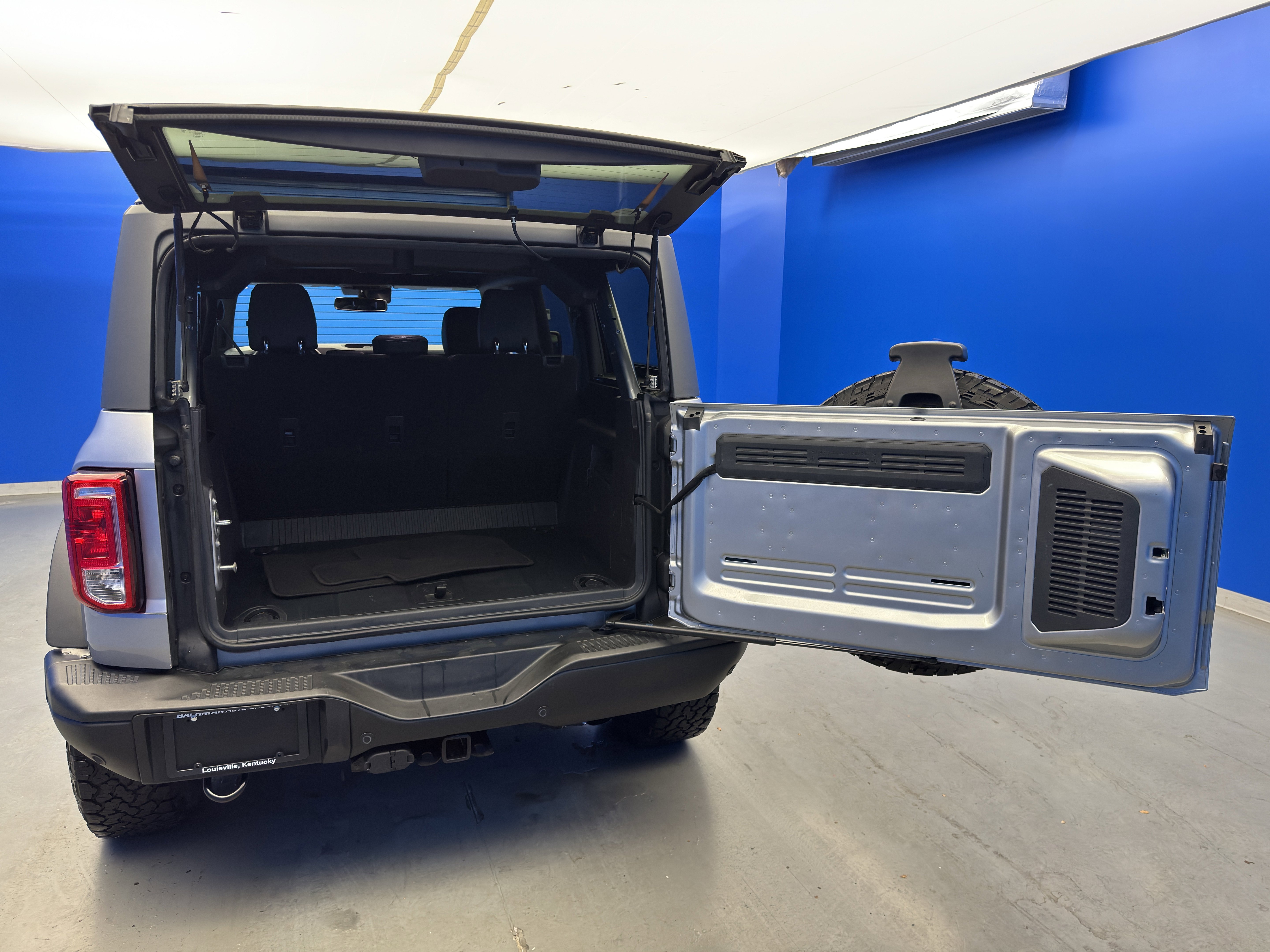 Used 2022 Ford Bronco Black Diamond image 28