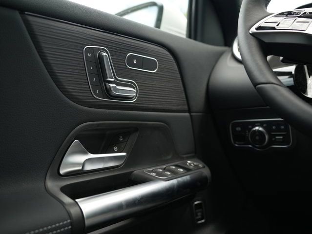 Certified 2026 Mercedes-Benz GLA 250 4MATIC image 24