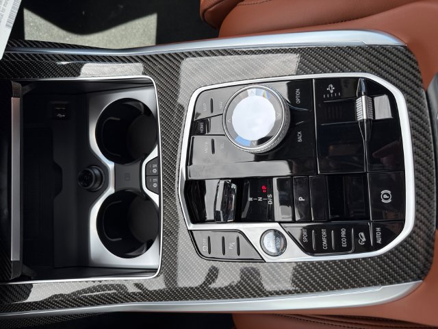 New 2027 BMW X7 M60i AWD/4WD image 30