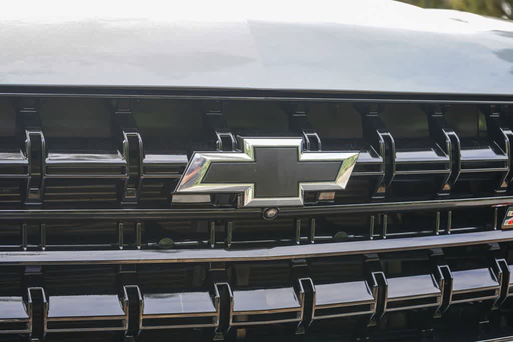 Used 2025 Chevrolet Suburban Z71 AWD/4WD image 11