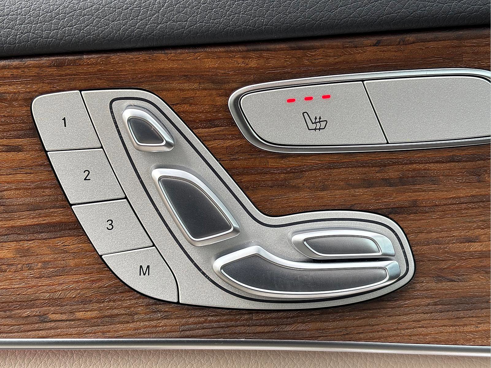 Used 2022 Mercedes-Benz GLC 300 4MATIC image 16