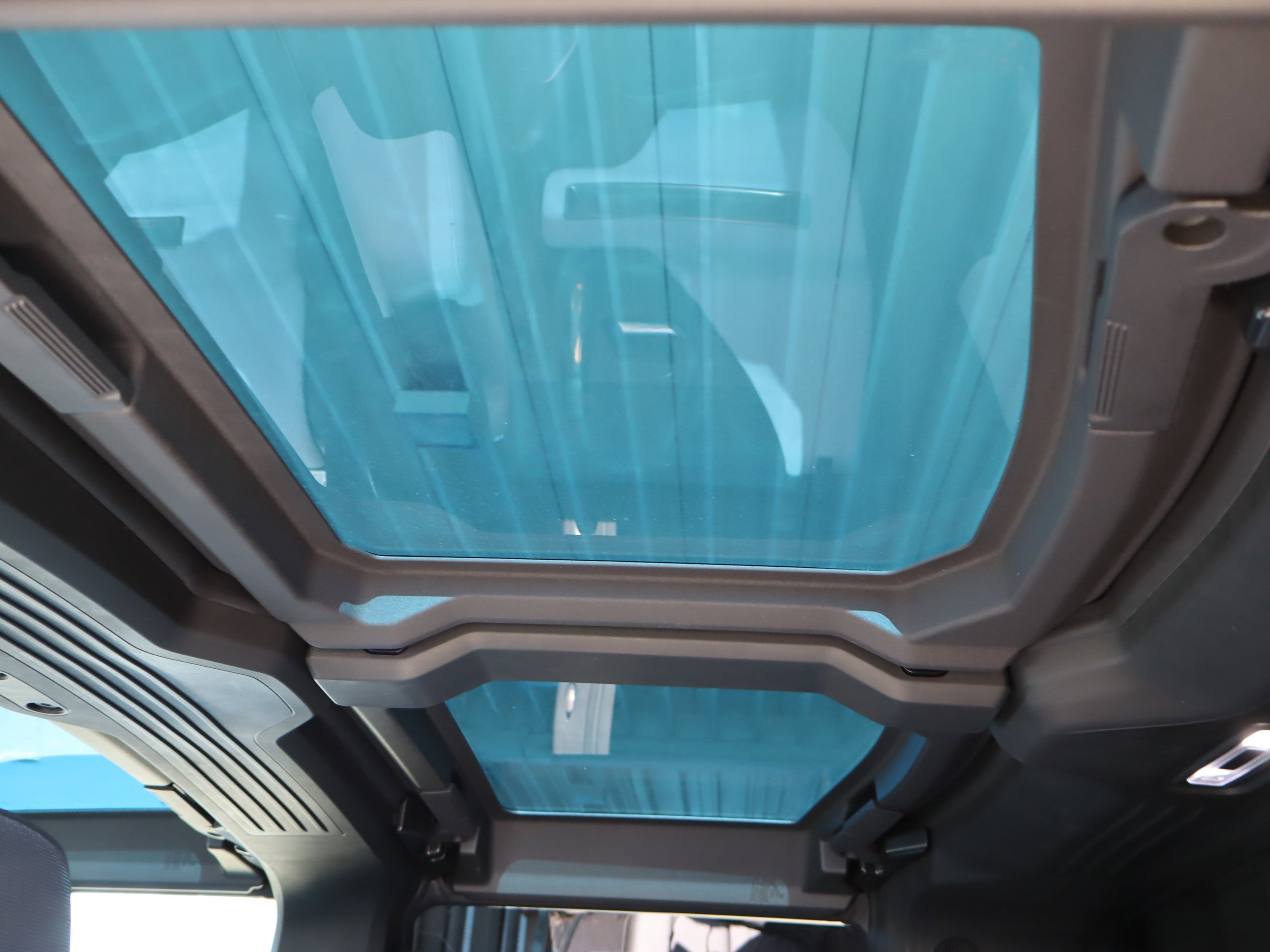 Certified 2024 GMC Hummer EV 3X w/ Extreme Off-Road Package image 18