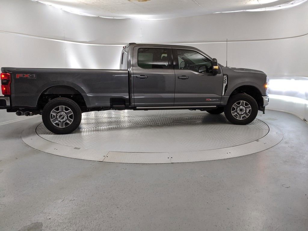 New 2025 Ford F350 Lariat w/ Lariat Ultimate Package image 2