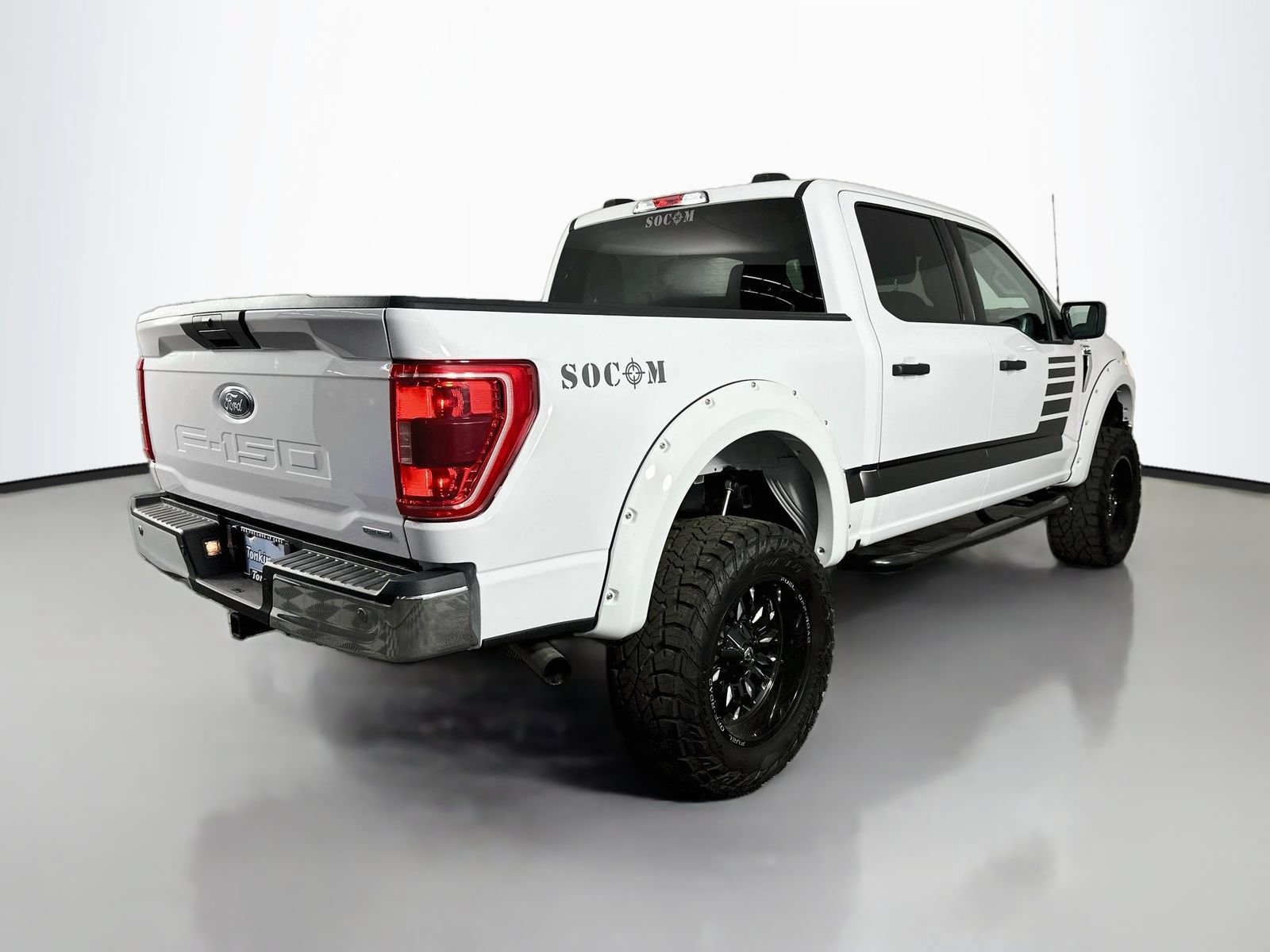 Used 2023 Ford F150 XLT w/ Equipment Group 301A Mid AWD/4WD image 8