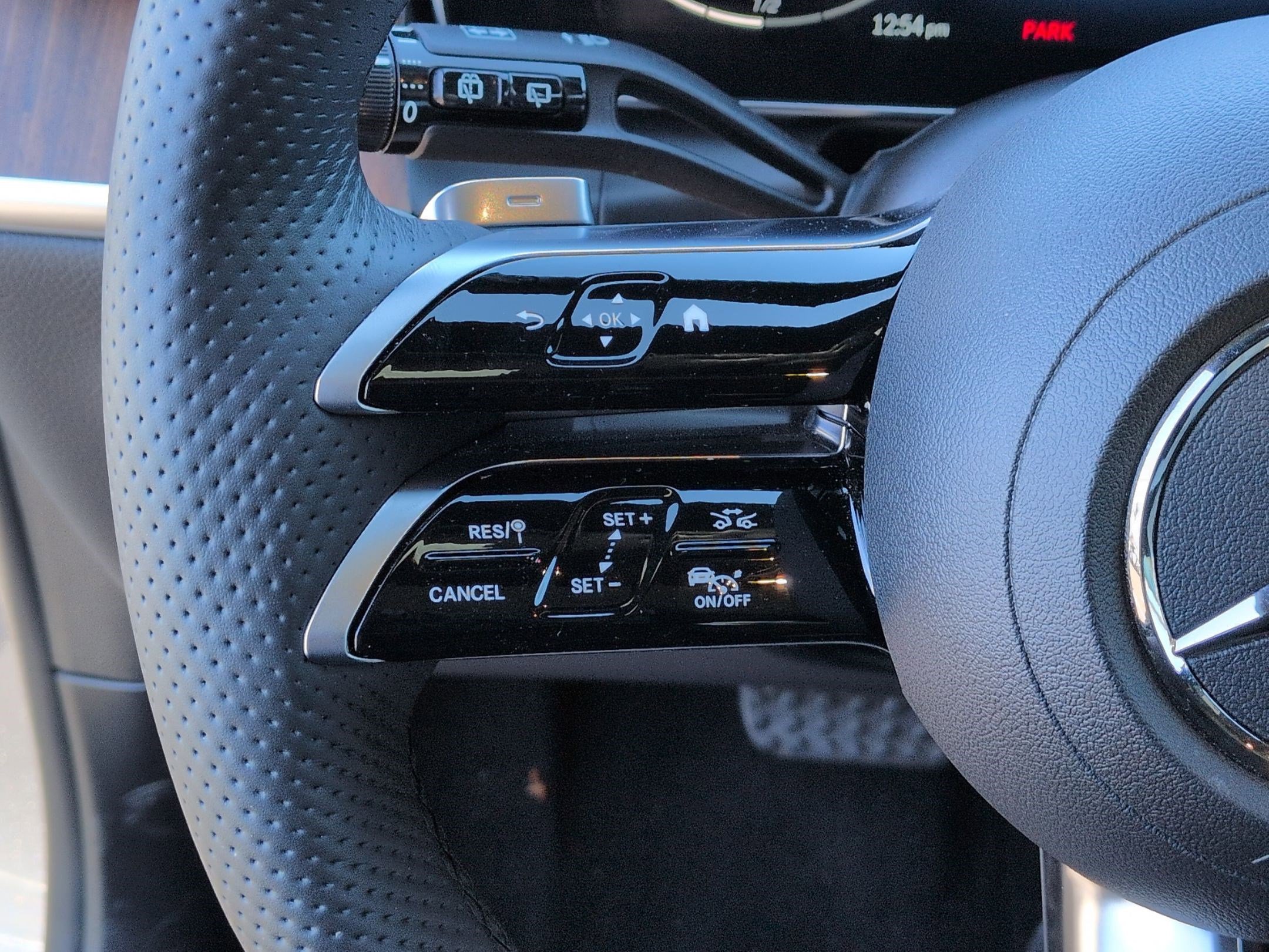 Used 2023 Mercedes-Benz GLC 300 4MATIC image 19