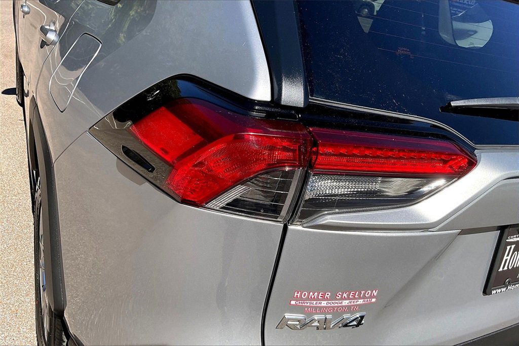 Used 2019 Toyota RAV4 XLE image 29