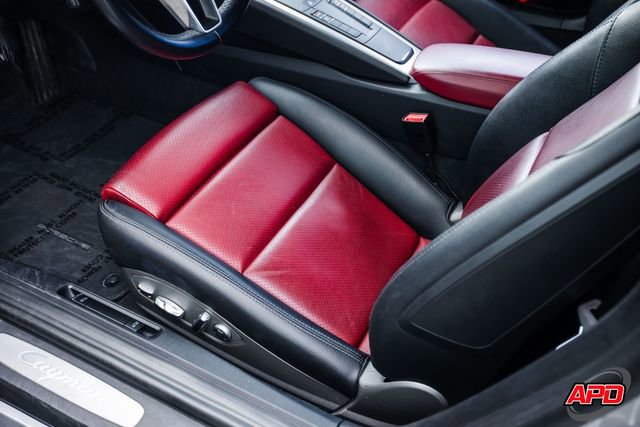 Used 2018 Porsche 718 Cayman RWD image 75