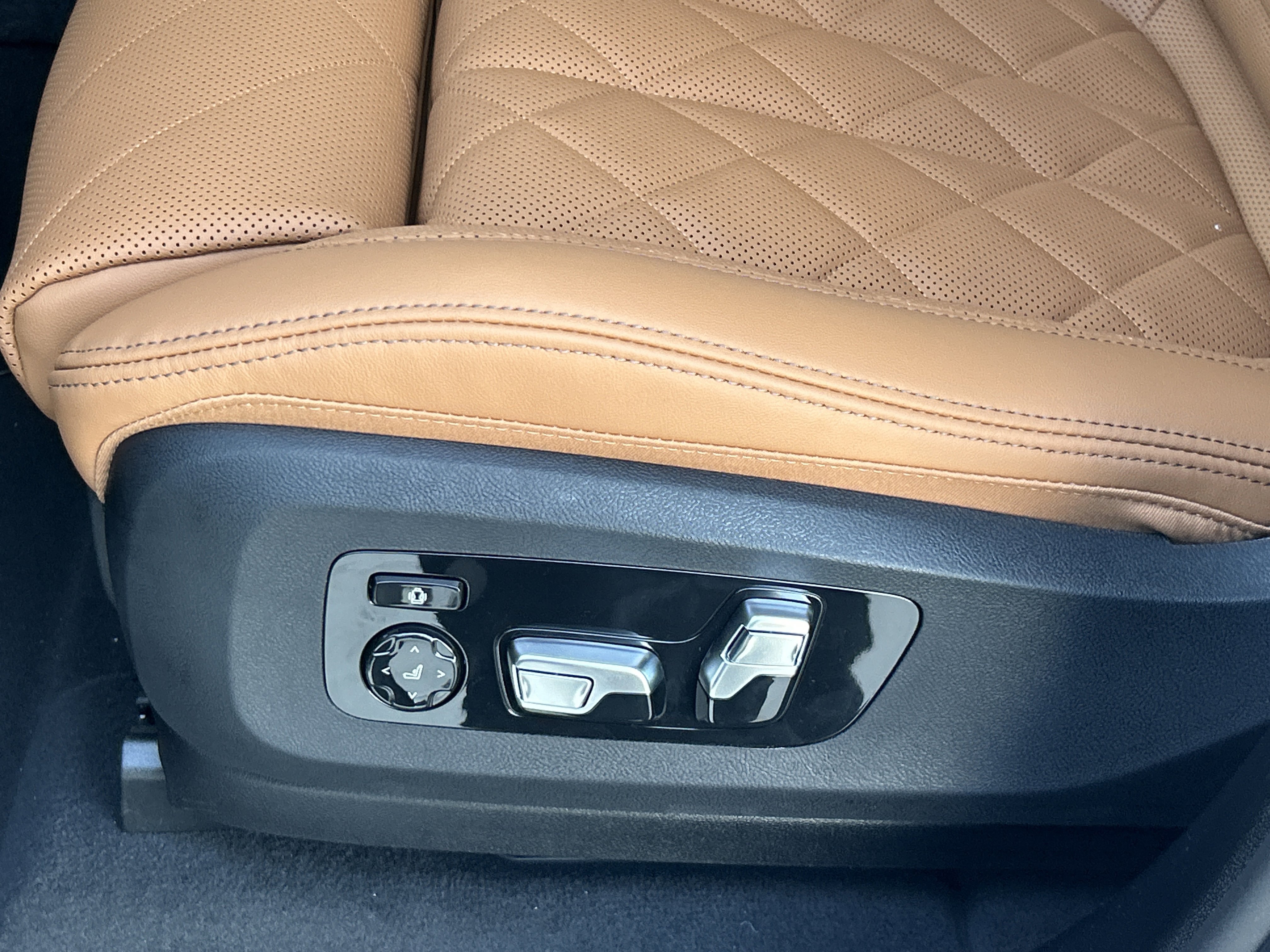 New 2026 BMW X5 xDrive40i w/ Executive Package image 28