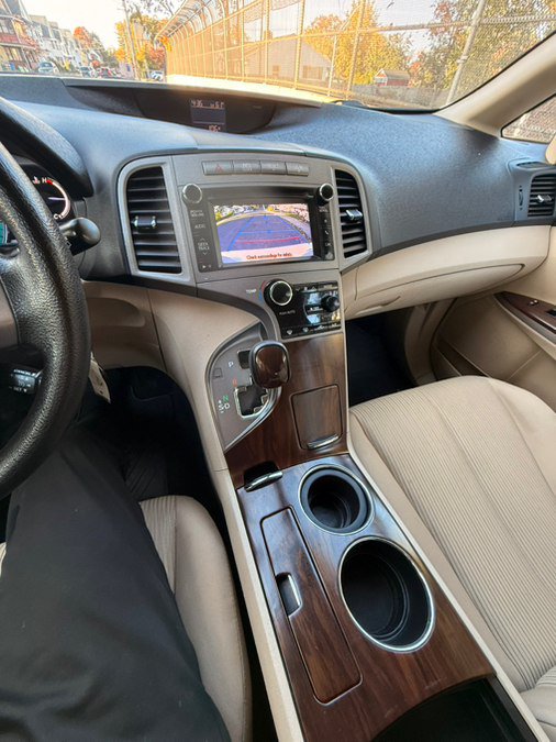 Used 2013 Toyota Venza LE AWD/4WD image 19