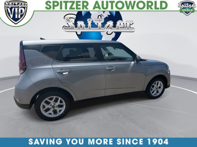 Certified 2023 Kia Soul LX w/ LX Technology Package FWD image 9