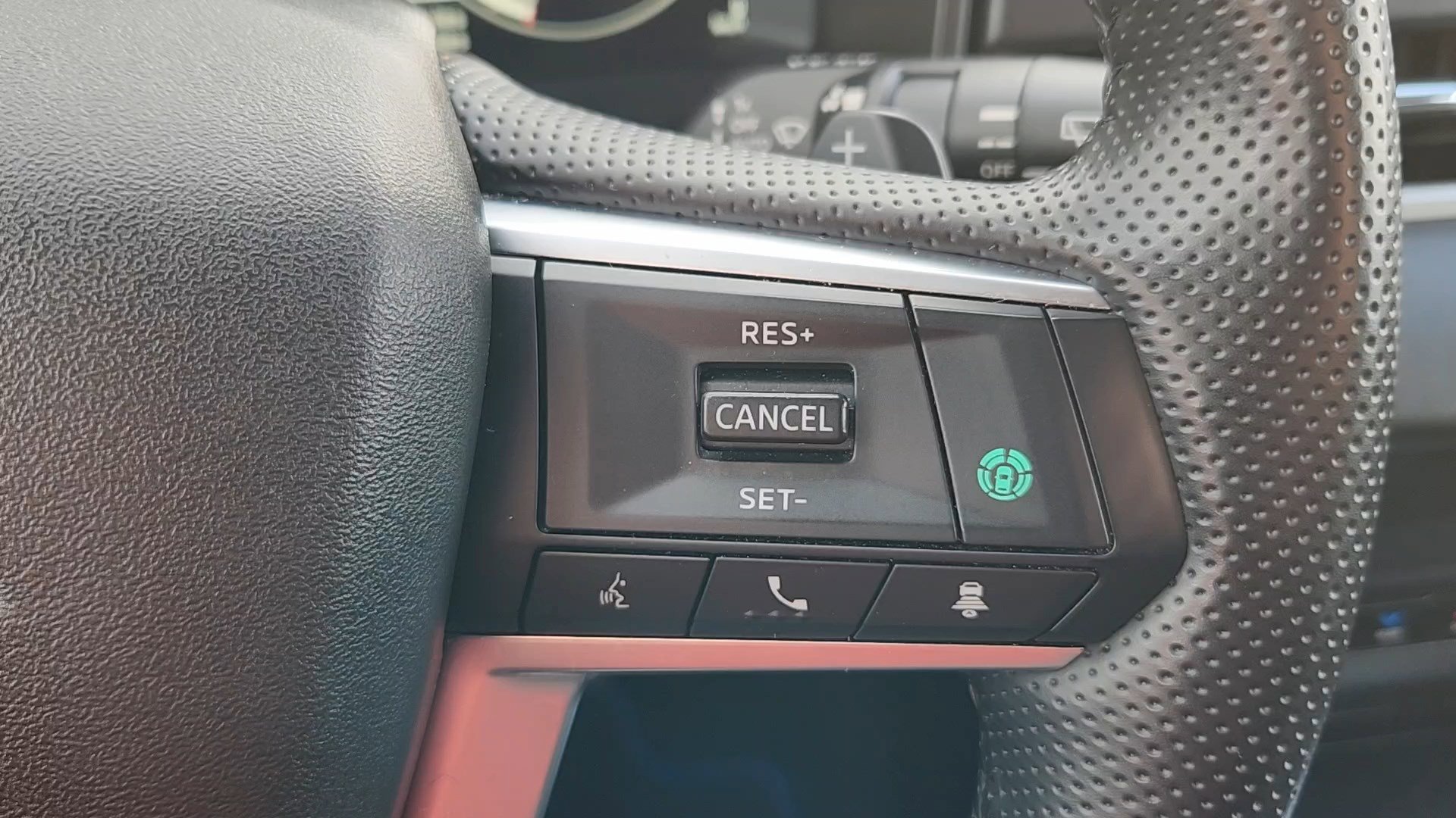 Used 2024 Mitsubishi Outlander SEL image 13