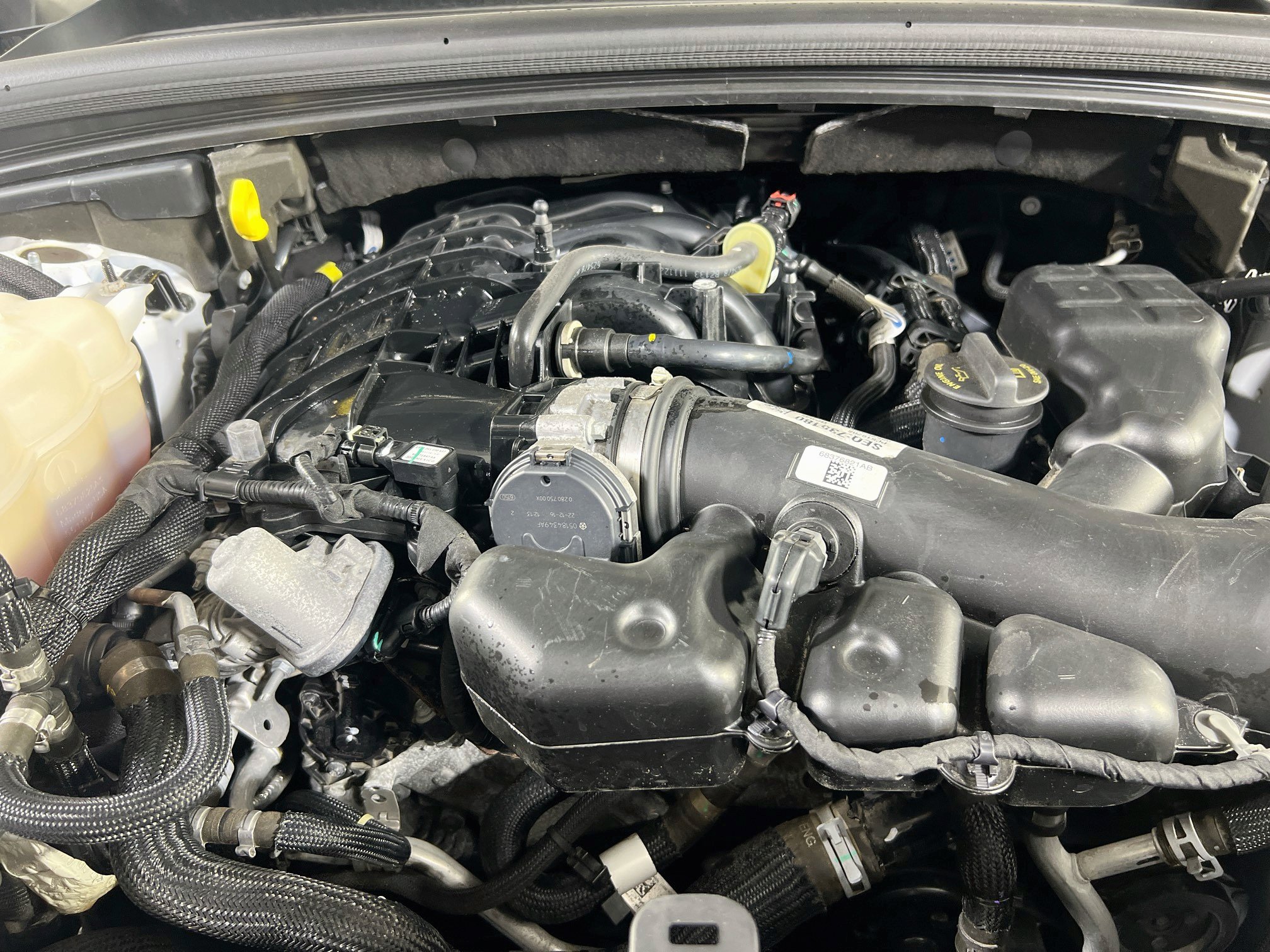 Used 2023 Jeep Grand Cherokee Altitude AWD/4WD image 29