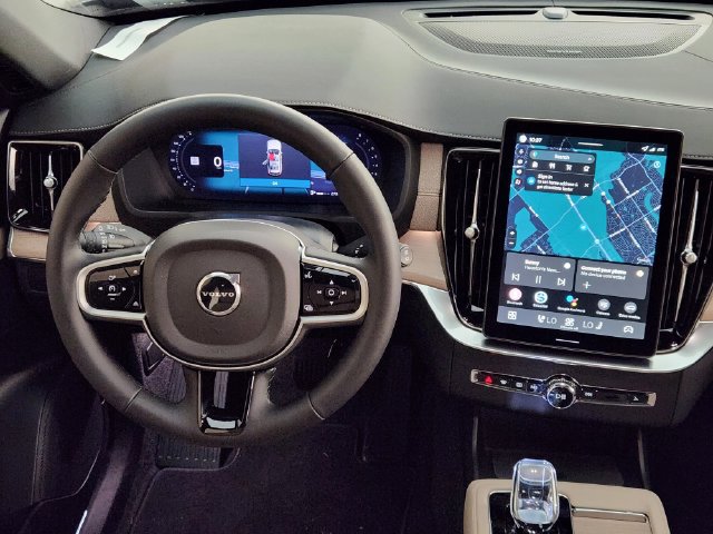 Certified 2026 Volvo XC90 B6 Plus w/ Protection Package Premier AWD/4WD image 27