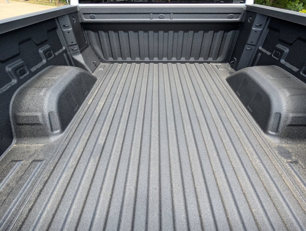 New 2026 Chevrolet Silverado 1500 Custom w/ LPO, Dark Essentials Package RWD image 25