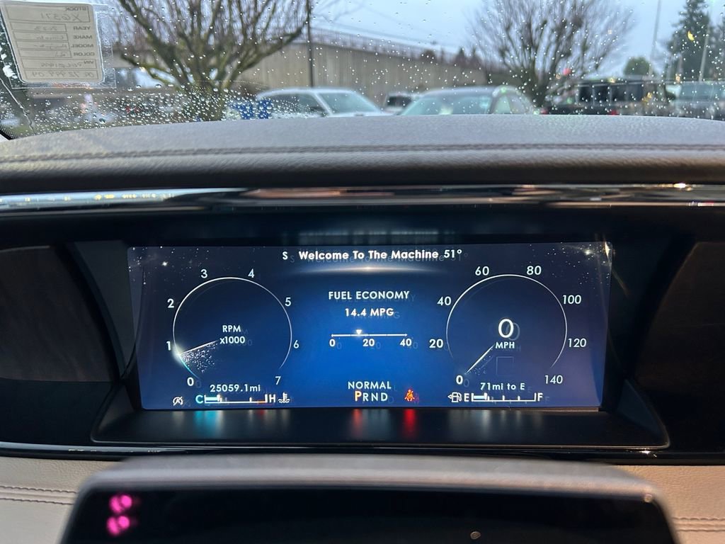 Used 2023 Lincoln Navigator Reserve image 16