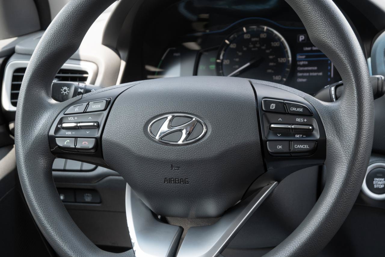 Used 2019 Hyundai Ioniq Blue FWD image 23