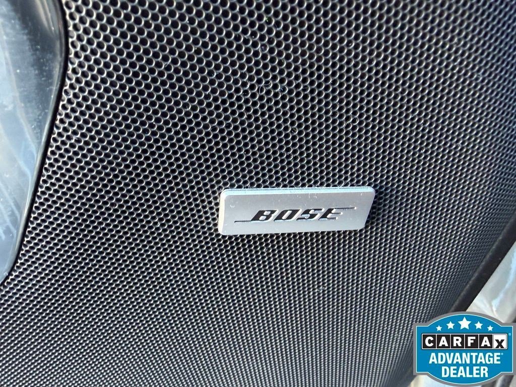 Used 2021 Chevrolet Suburban Premier w/ Premium Package RWD image 7